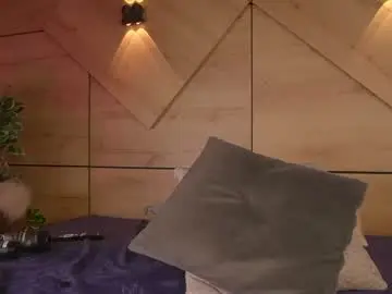 Sex Cam with caro_sanchezz - Chaturbate