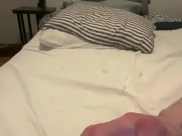 Free Porn Cam with pantslesstraveler_plt - Chaturbate