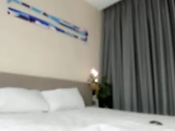 Live Sex Cam with kiraempire - Chaturbate