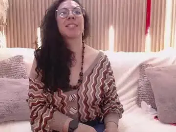 Adult Webcam with velvet_curly - Chaturbate