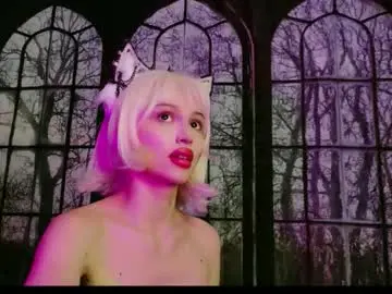 Watch Live Sex Cams with icefoxshadow - Chaturbate