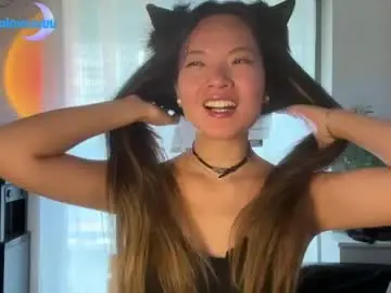 Sex Cam with lunalovesuuuuu - Chaturbate