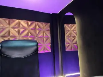 Free Porn Cam with laaurenhill - Chaturbate