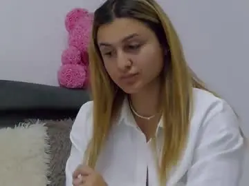 Live Sex Cam with playfulnicole - Chaturbate