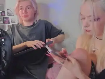 Free Porn Cam with sweethearts_friends - Chaturbate