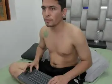 Live Sex with gean_mclovin - Chaturbate