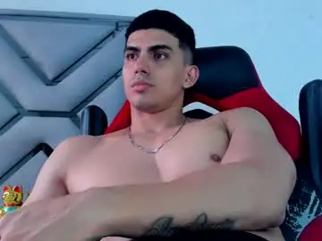 Live Porn with danterouxx - Chaturbate