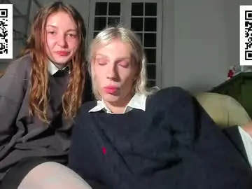 Sex Cam with hung_angel_xxl - Chaturbate