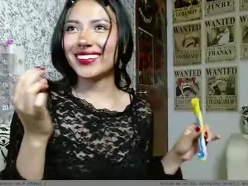 Nude Webcam with wild_kittys - Chaturbate