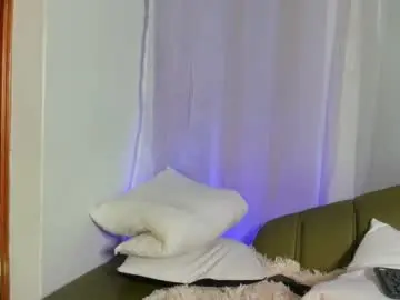 Live Sex Cam with honey__monroe - Chaturbate