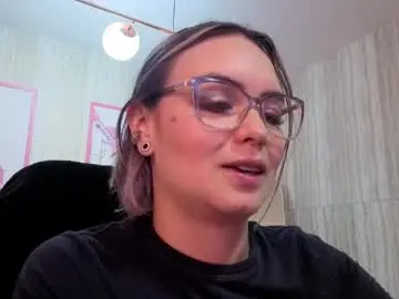 Live Sex Cam with zarcasutra_t - Chaturbate