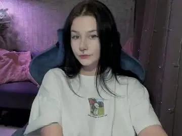 Sex Cam with alinegreeeen - Chaturbate