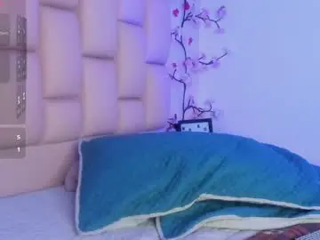 Live Sex Cam with emma_cg - Chaturbate