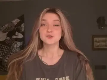 Adult Webcams with purple_averge - Chaturbate