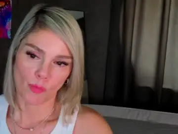 Free Live Porn with betty_brock - Chaturbate