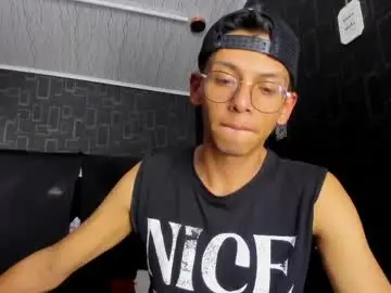 Private Sex Chat with dereck_monroe - Chaturbate