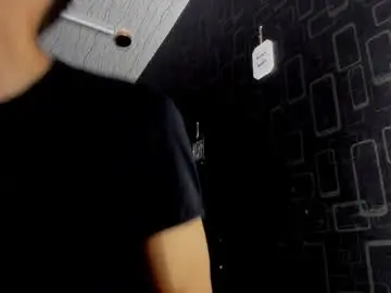 Free Porn Cam with dereck_monroe - Chaturbate