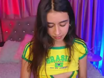Live Sex with emiiscoot_1 - Chaturbate