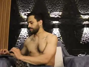 Adult Webcam with leo_diaz01 - Chaturbate