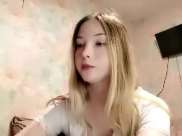 Sex Cam with elaynecinco - Chaturbate
