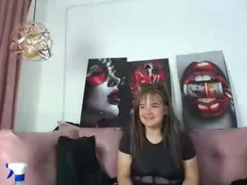 Sex Cam with nikkinovacs - Chaturbate