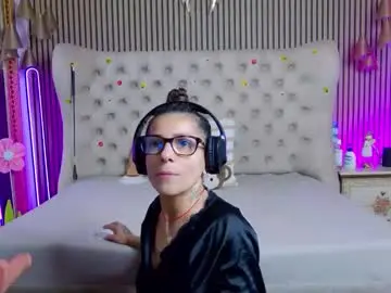 Free Porn Cam with tastypatricia - Chaturbate