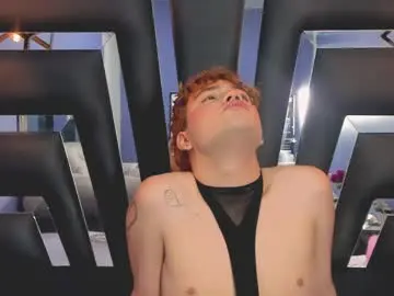 Adult Video Chat with veluniliore - Chaturbate