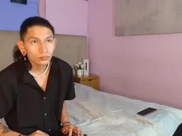 Free Porn Cam with _kiitty - Chaturbate