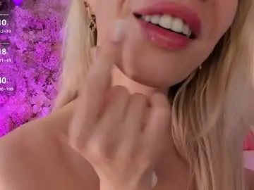 Live Sex with mia_milana - Chaturbate
