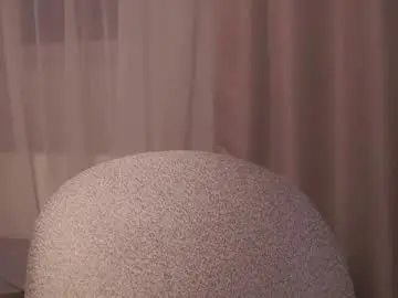 Live Sex Cam with wesleyegleton - Chaturbate