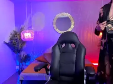 Nude Webcam with gio_carangi - Chaturbate