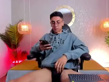 Best Webcam with gio_carangi - Chaturbate