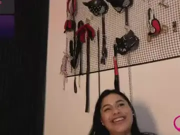 Nude Webcam with issafoxx - Chaturbate