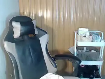 Live Sex Cam with janicaslut_18 - Chaturbate