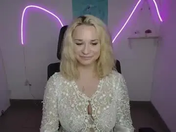 Live Porn with moonsusanna - Chaturbate