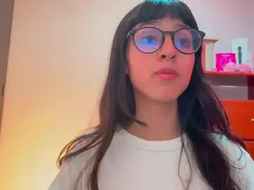 Live Sex Cam with paulainblue - Chaturbate