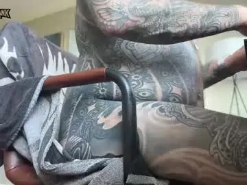 Sex Cam with tankguyusa - Chaturbate