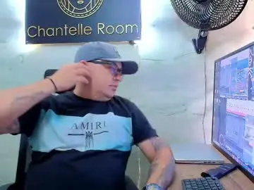 Live Porn with maximo_daddy1 - Chaturbate