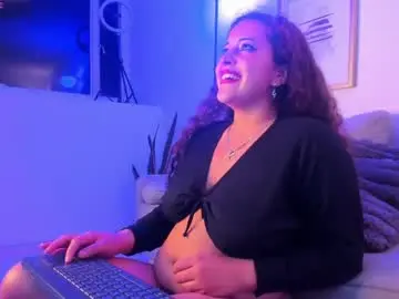 Nude Webcam with moon_shaddow - Chaturbate