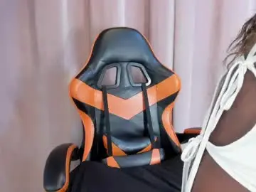 Adult Webcam with anaa_castillo_ - Chaturbate