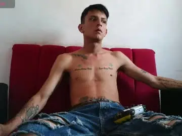 Live Porn with andrewcooper1 - Chaturbate