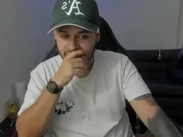 Live Sex with ragnar_lothbrok77 - Chaturbate