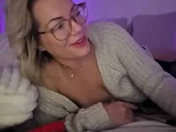 Free Porn Cam with yogimilflover - Chaturbate