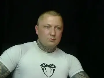 Live Sex Cam with devilwithtats - Chaturbate