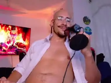 Private Sex Chat with sir_wllliam - Chaturbate