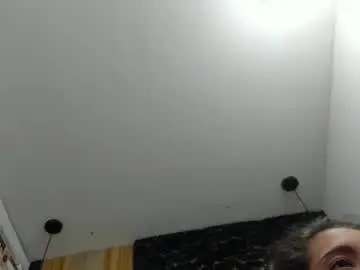 Live Porn with miacours - Chaturbate