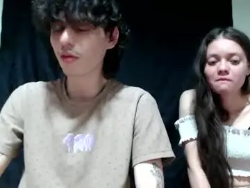 Live Sex Cam with miahells - Chaturbate