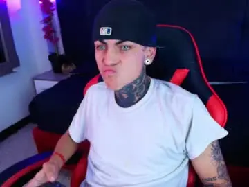Best live sex cam show with adamswalkerr_ - Chaturbate