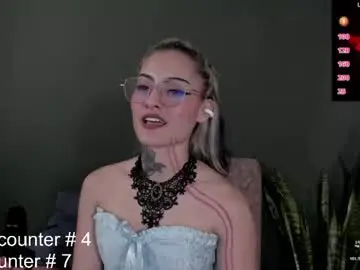 Nude Webcam with vesiagomez - Chaturbate