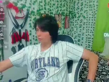 Live Sex Cam with andy_gray01 - Chaturbate